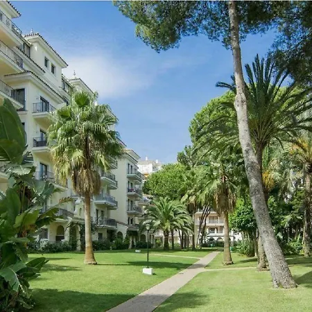 Beachfront Luxury Apartment, Puerto Banus, Apartment Marbella