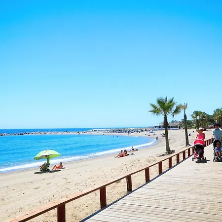 Beachfront Luxury Apartment, Puerto Banus,